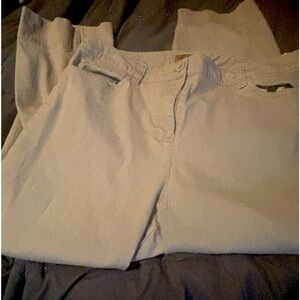 Khaki Capris size 10 NWOT